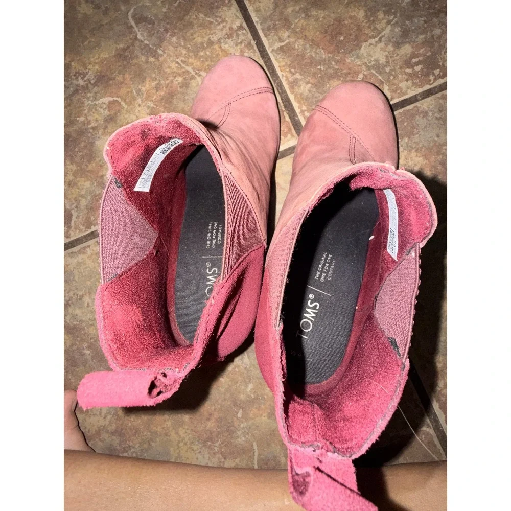 TOMS Kelsey Burgundy Suede Wedge Ankle Boots Womens 8 Boho Casual